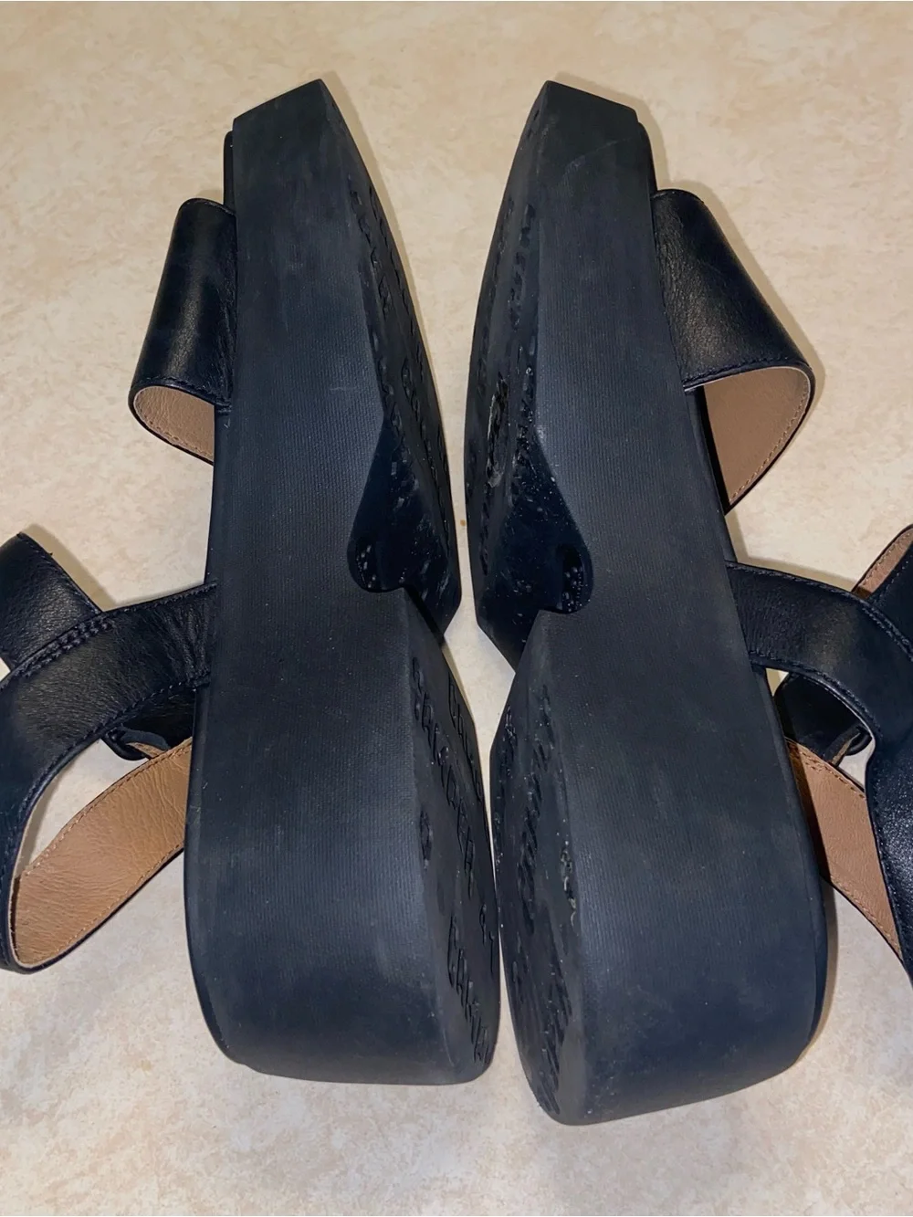 Camper shoes Womens Size 41 Black Platform Sandals Buckle Strap Leather Tasha